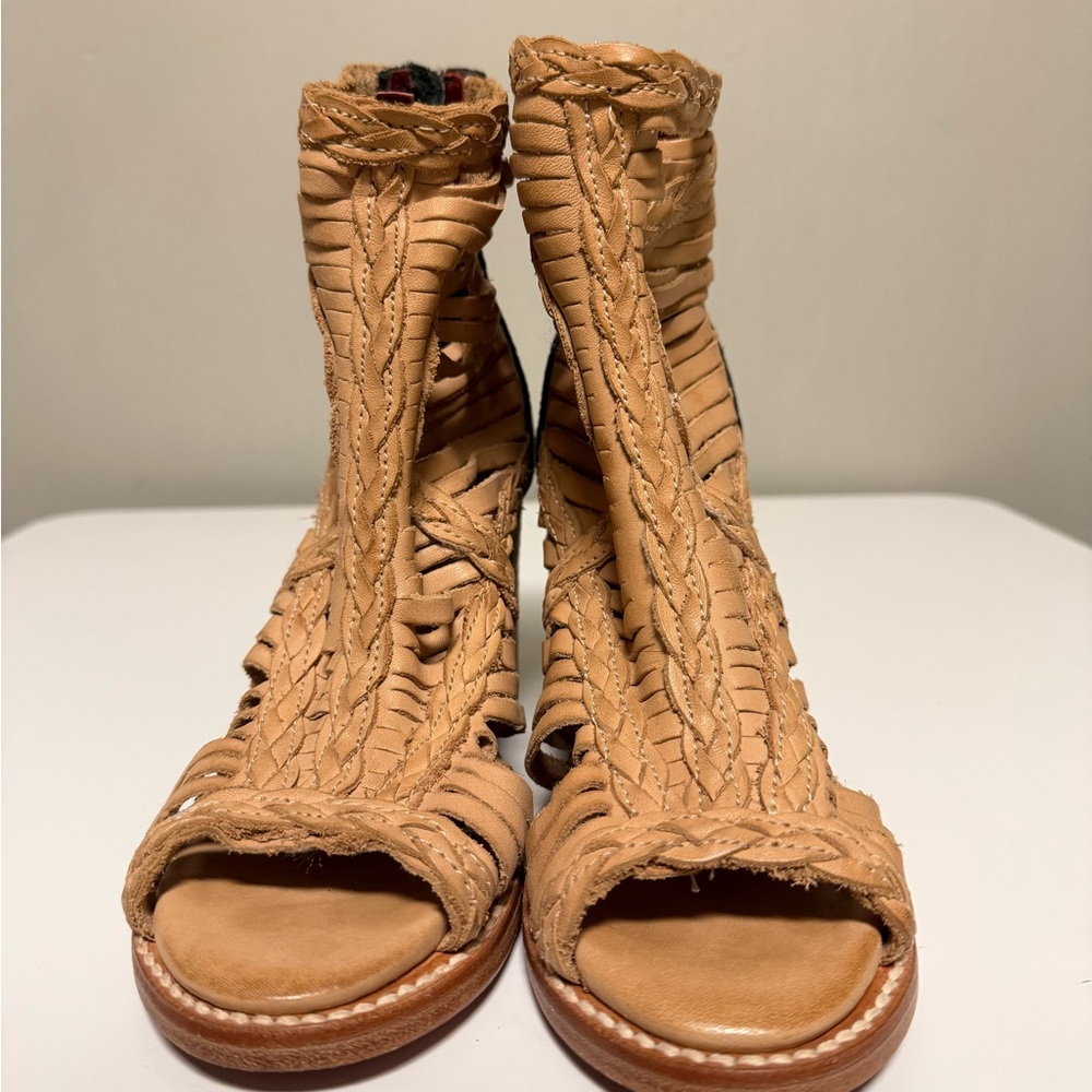 Freebird Bela Sandals - Picture 2 of 7